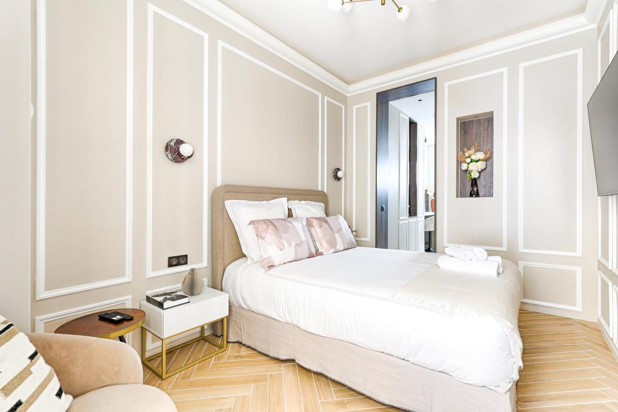Luxury And Design Studio Invalides Paris Luaran gambar